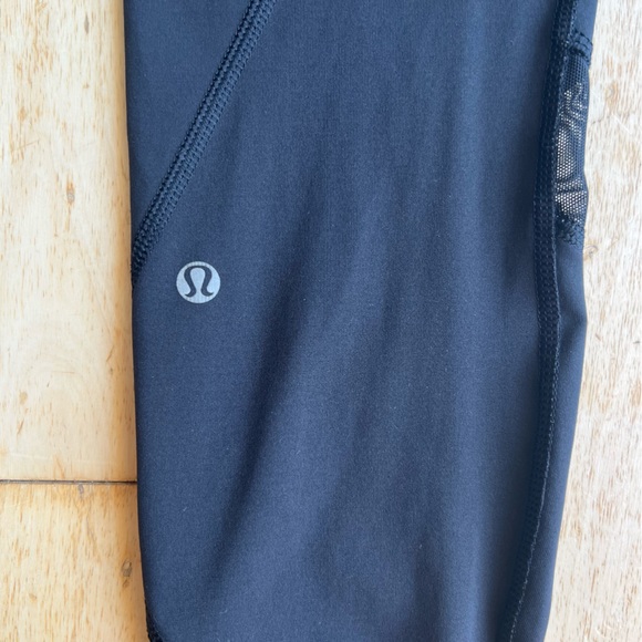 Lululemon Inspire Tight II Black Mesh Cropped Legging Luxtreme Size 6 - Picture 13 of 14